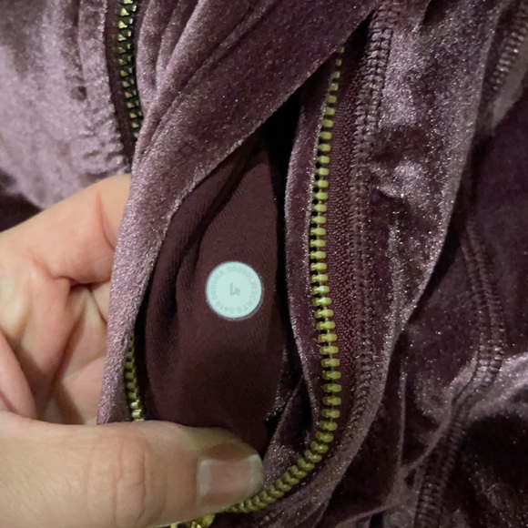 Lululemon garnet define hooded jacket *velvet,sold out* - Picture 4 of 8